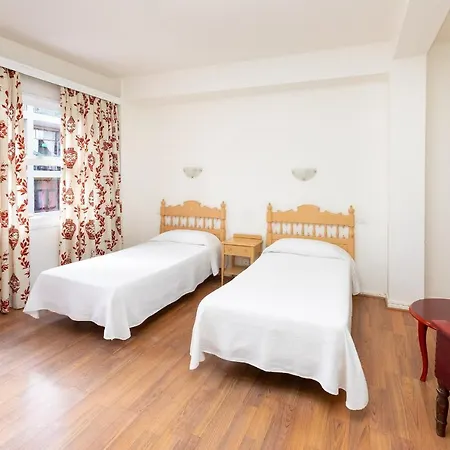 Maga Hotell Puerto de la Cruz (Tenerife)