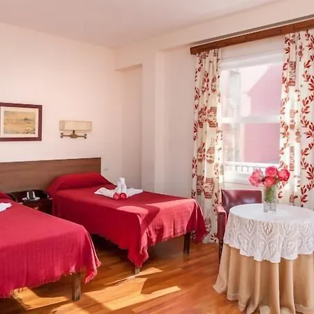 Maga Hotell Puerto de la Cruz (Tenerife)