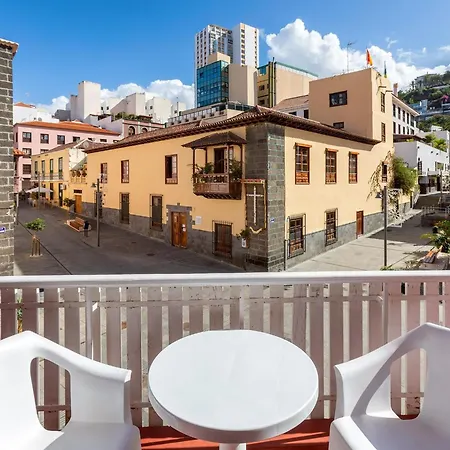 Maga * Πουέρτο Ντε Λα Κρουζ