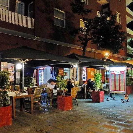 Maga * Πουέρτο Ντε Λα Κρουζ